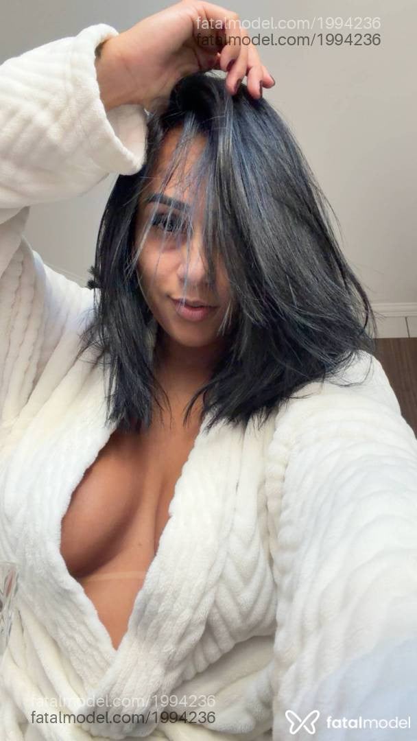 Acompanhante mulher morena (o) de olhos pretos em Taubaté Acompanhante mulher morena (o) de olhos pretos em Taubaté - Angel
