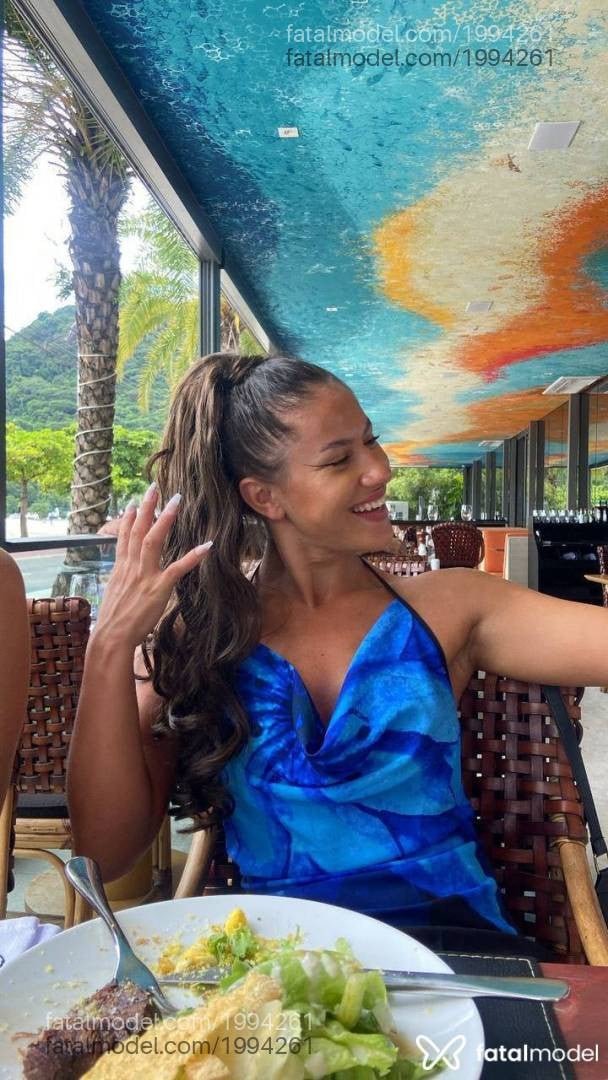 Acompanhante mulher com cabelo castanho de olhos castanhos em São Paulo - Yasmin Santori