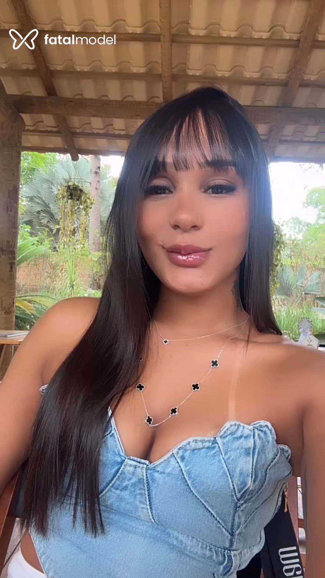 Acompanhante mulher morena (o) de olhos castanhos em Piumhi - Melissa