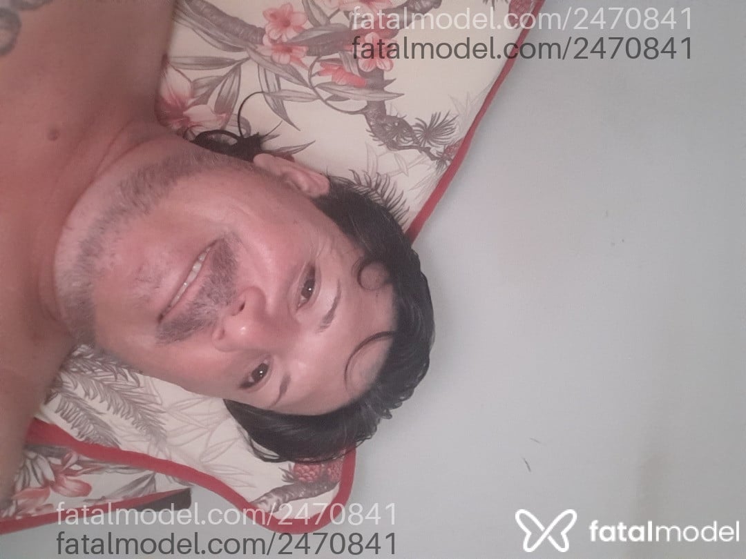 Acompanhante homem com cabelo castanho de olhos castanhos - Paulista