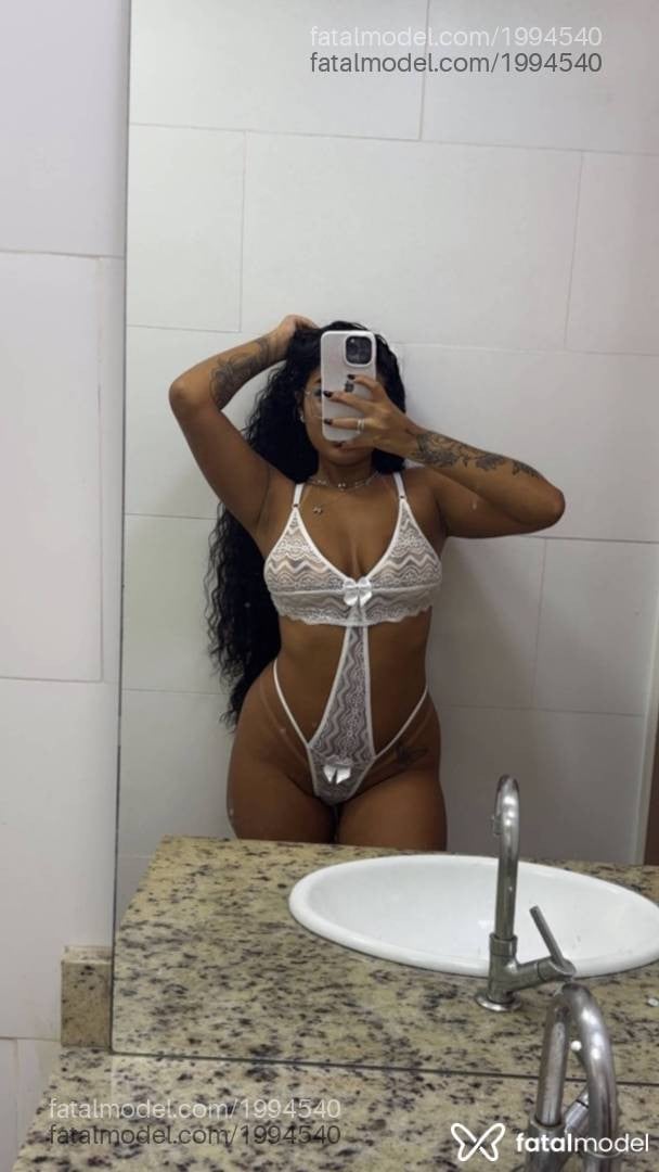 Acompanhante mulher morena (o) de olhos pretos em Varginha - Tiffany Bermaneli