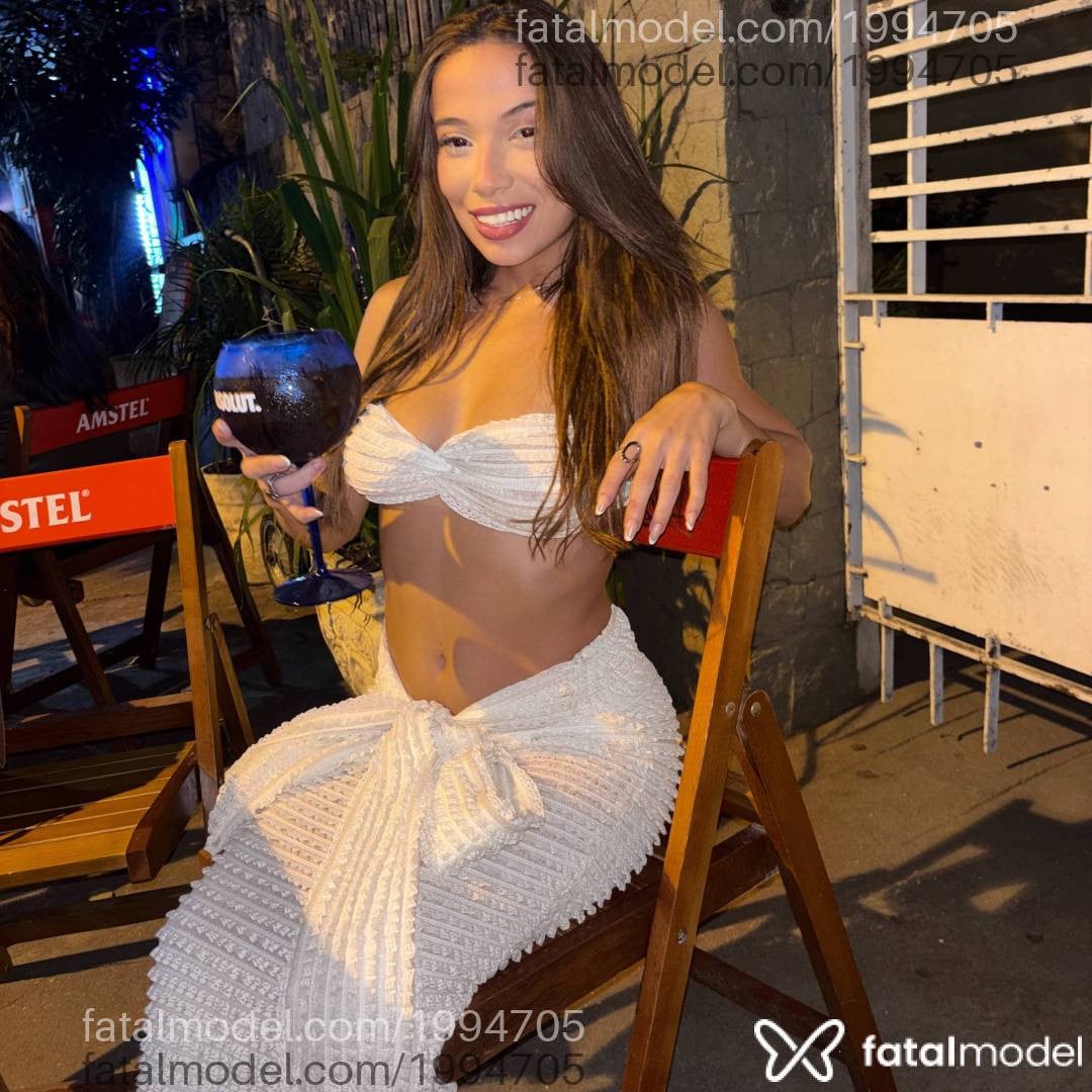 Acompanhante mulher loira (o) de olhos castanhos em Niterói - Sophy