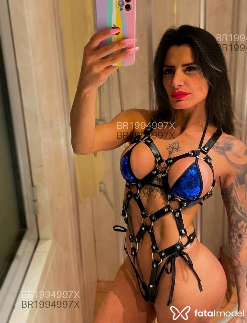 Acompanhante mulher morena (o) de olhos mel em São Paulo Acompanhante mulher morena (o) de olhos mel em São Paulo - Pryscilla Santos