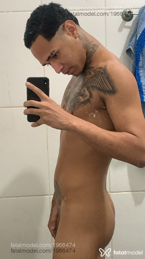 Acompanhante homem morena (o) de olhos castanhos - Novinhotatuado Acompanhante homem morena (o) de olhos castanhos - Novinhotatuado