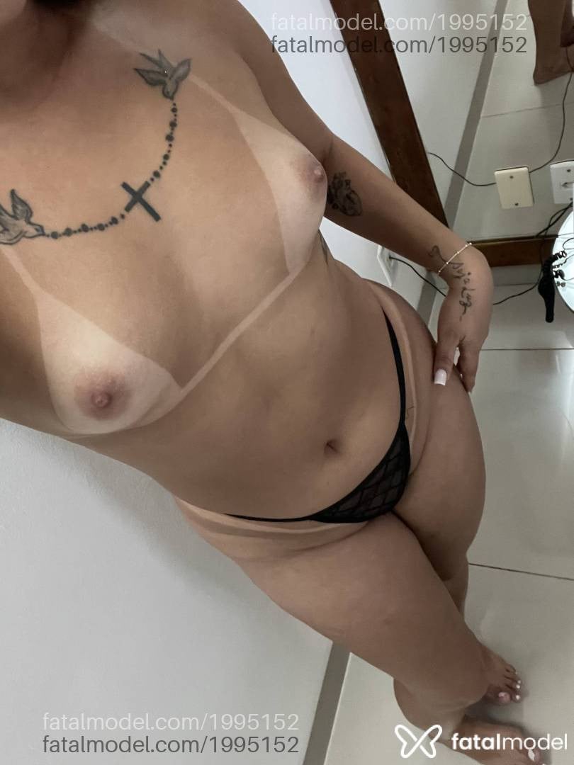 Acompanhante mulher com cabelo castanho de olhos castanhos - Hadassa