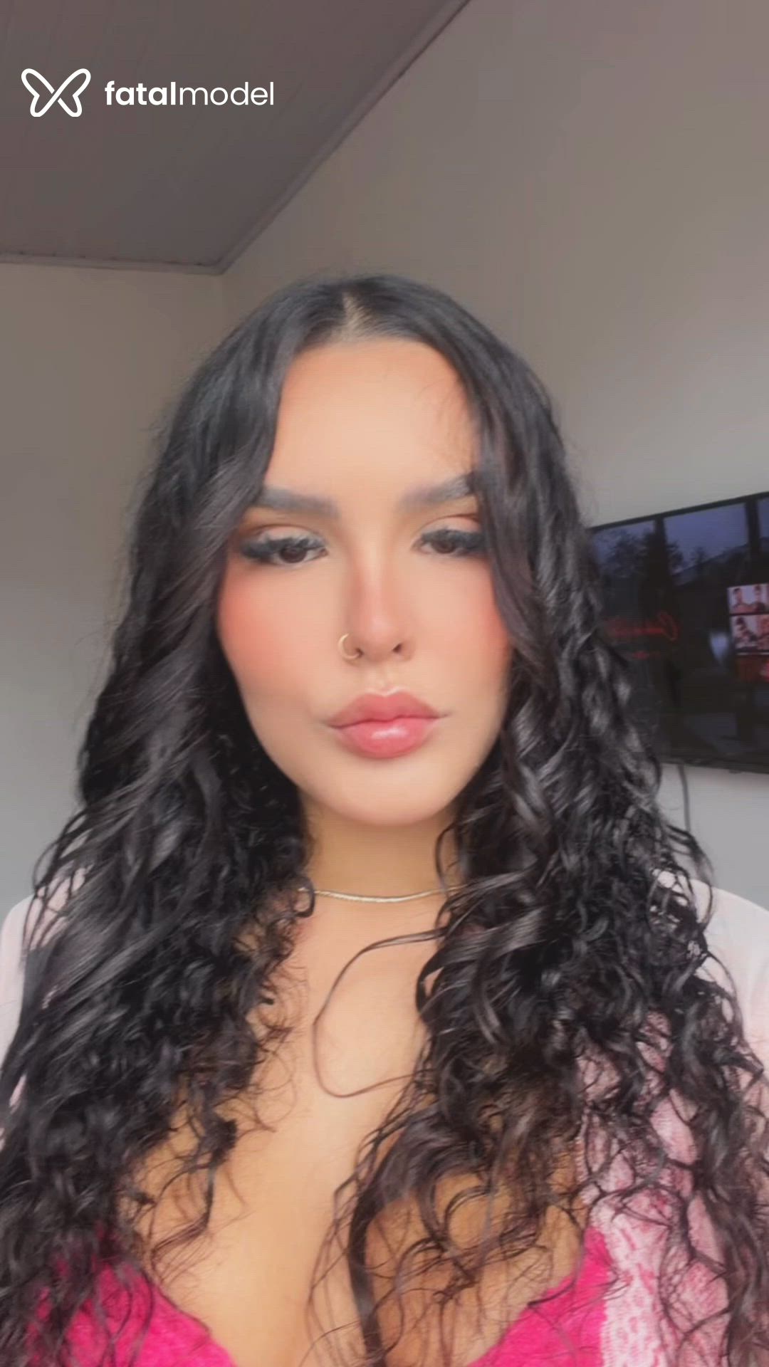 Acompanhante mulher morena (o) de olhos castanhos - Gabi