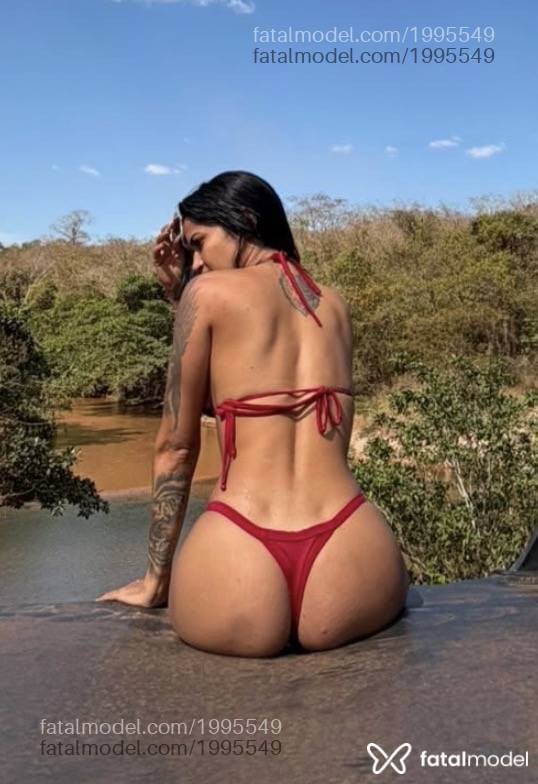 Acompanhante mulher morena (o) de olhos castanhos - Bia Oliveira