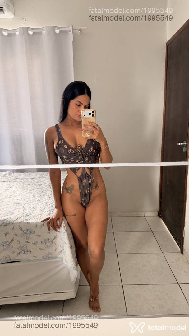 Acompanhante mulher morena (o) de olhos castanhos - Bia Oliveira