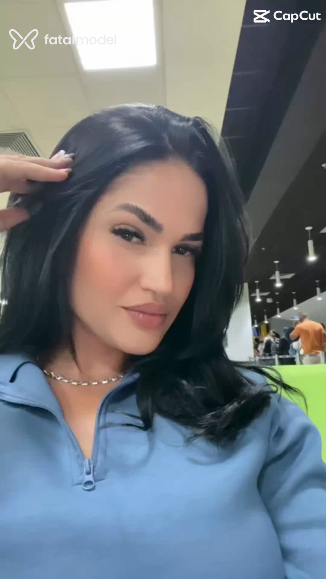Acompanhante mulher morena (o) de olhos castanhos - Bia Oliveira