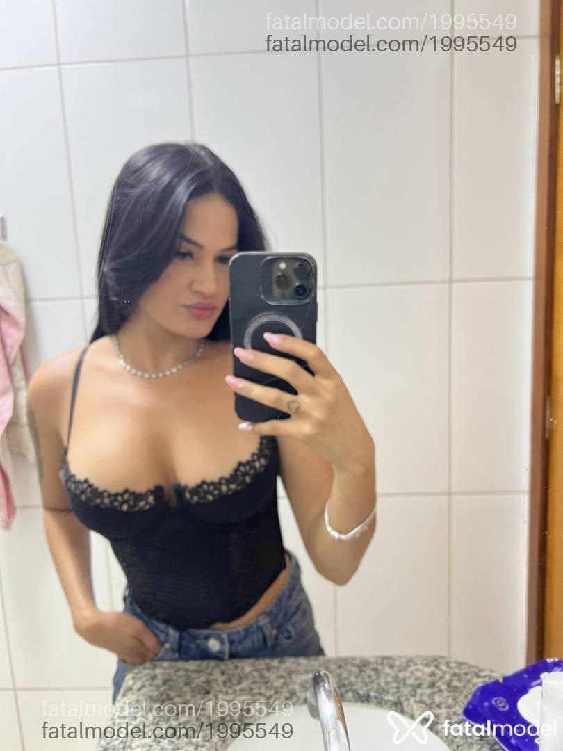 Acompanhante mulher morena (o) de olhos castanhos em Rondonópolis - Bia Oliveira