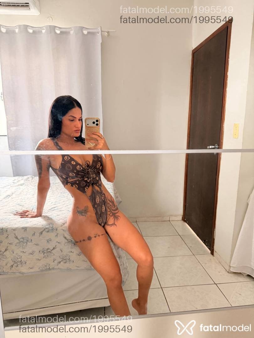 Acompanhante mulher morena (o) de olhos castanhos - Bia Oliveira