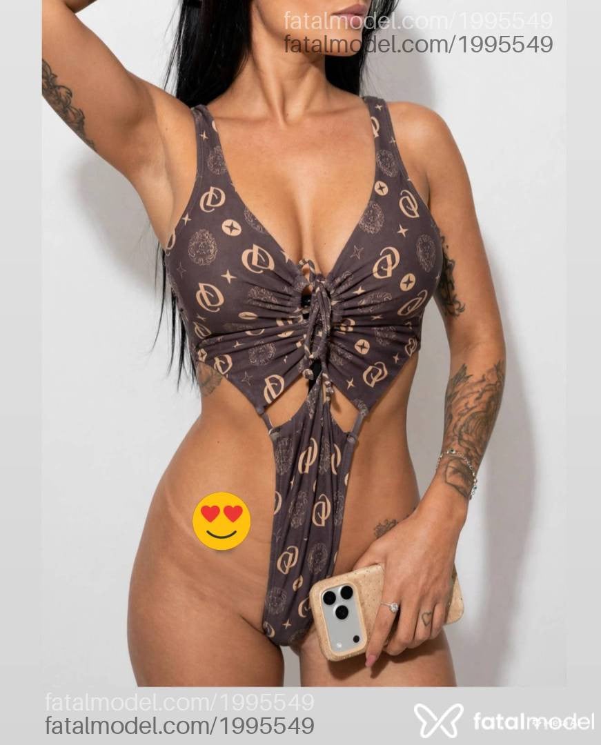 Acompanhante mulher morena (o) de olhos castanhos - Bia Oliveira