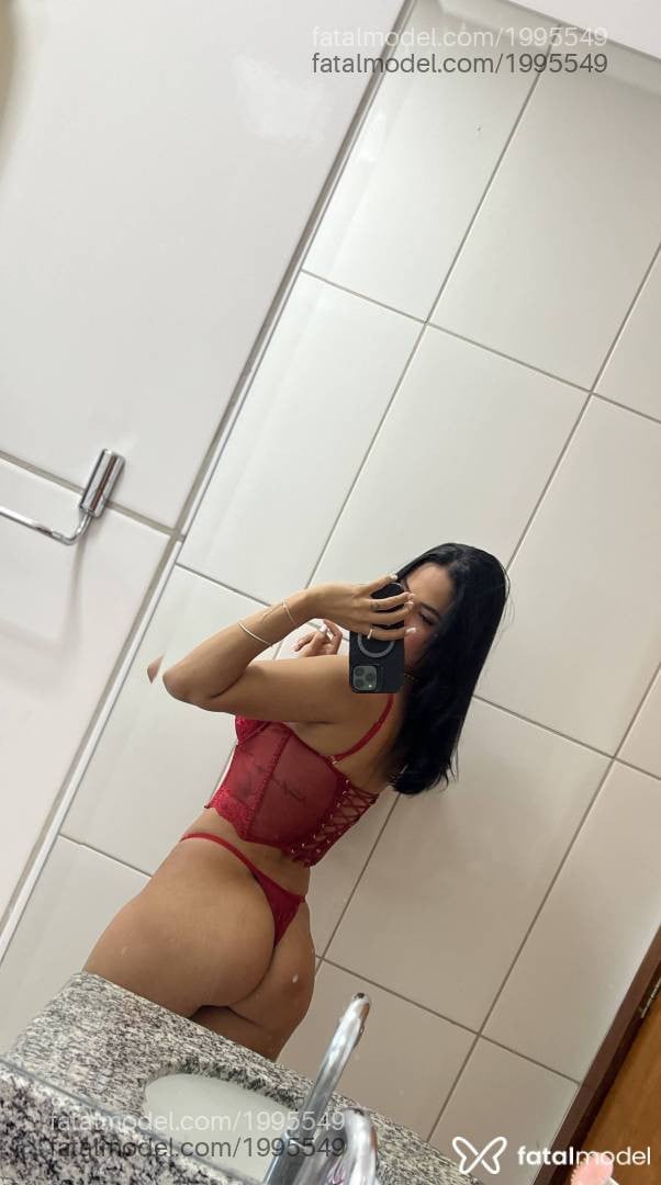 Acompanhante mulher morena (o) de olhos castanhos - Bia Oliveira