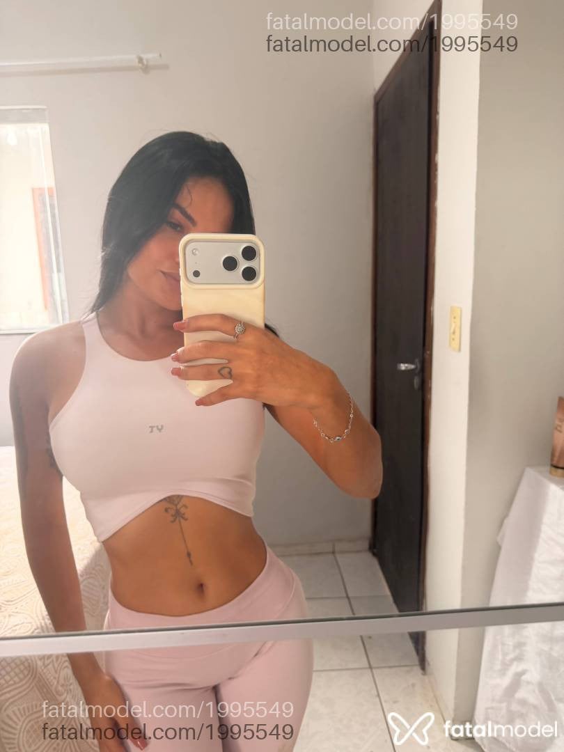 Acompanhante mulher morena (o) de olhos castanhos - Bia Oliveira
