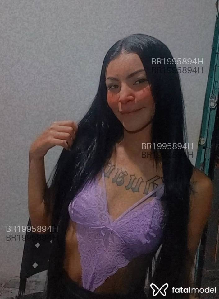 Acompanhante mulher morena (o) de olhos castanhos em Virtual Acompanhante mulher morena (o) de olhos castanhos em Virtual - Angel