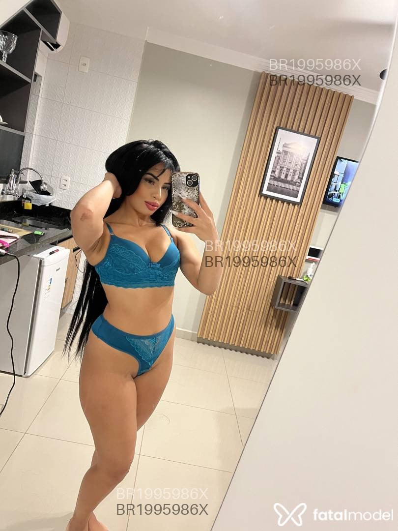 Acompanhante mulher morena (o) de olhos mel em São Paulo - Albuquerque
