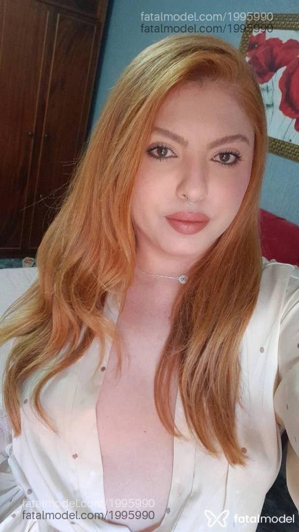 Acompanhante mulher ruiva (o) de olhos mel - Ana Clara