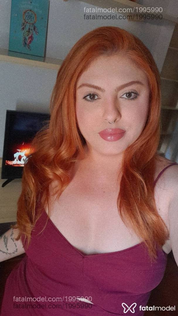 Acompanhante mulher ruiva (o) de olhos mel - Ana Clara