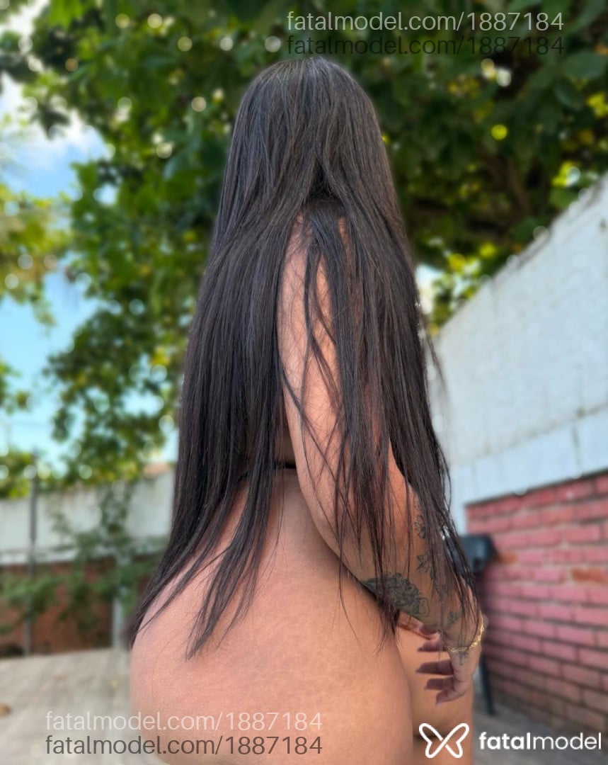 Acompanhante mulher morena (o) de olhos castanhos - Tatá Magalhães