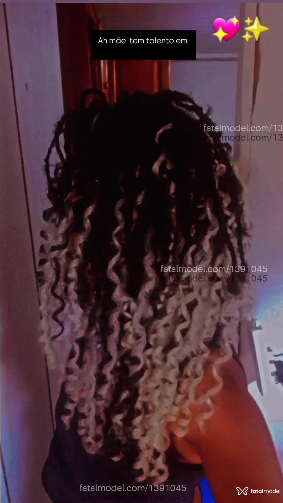 Acompanhante mulher com cabelo castanho de olhos castanhos em Cerejeiras Acompanhante mulher com cabelo castanho de olhos castanhos em Cerejeiras - Mirella Sanches