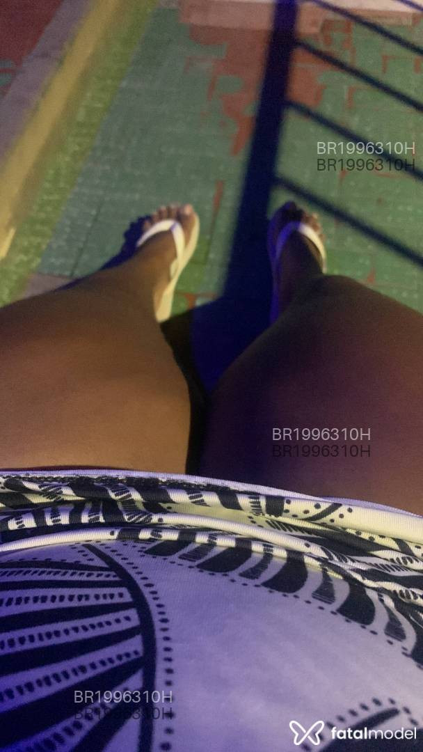 Acompanhante mulher com cabelo castanho de olhos castanhos - Allana Machado Acompanhante mulher com cabelo castanho de olhos castanhos - Allana Machado