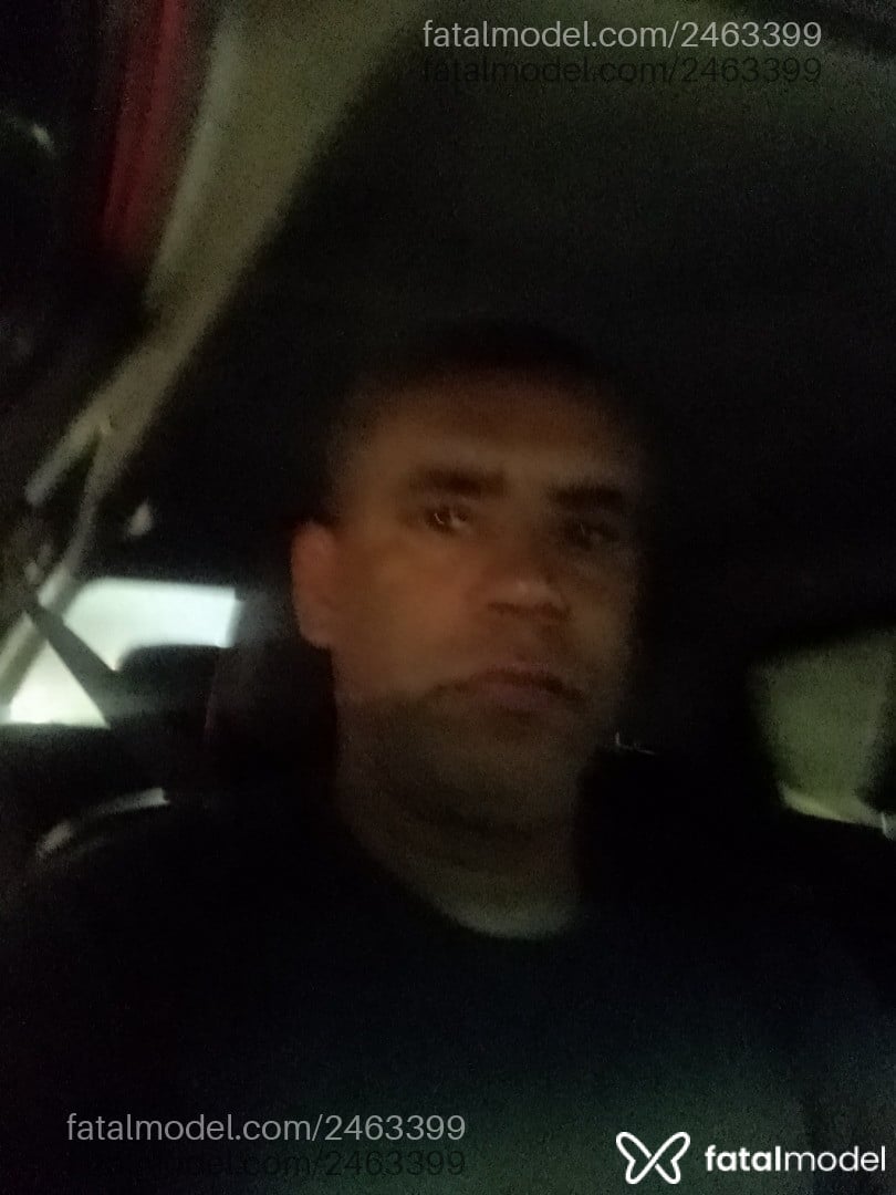 Acompanhante homem com cabelo grisalho de olhos pretos em Rio de Janeiro - Brittes