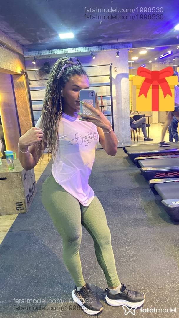 Acompanhante mulher trans morena (o) de olhos castanhos - Alana Silva