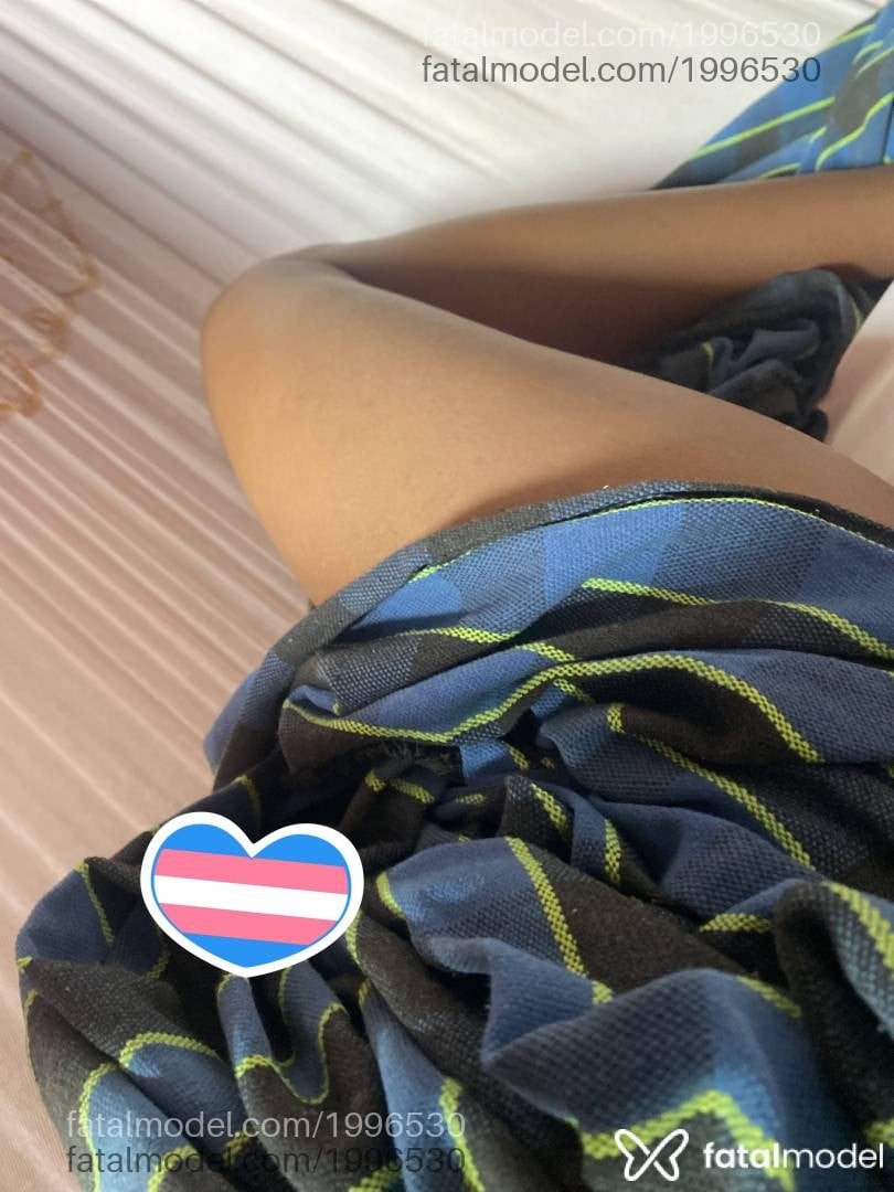 Acompanhante mulher trans morena (o) de olhos castanhos em Virtual - Alana Silva