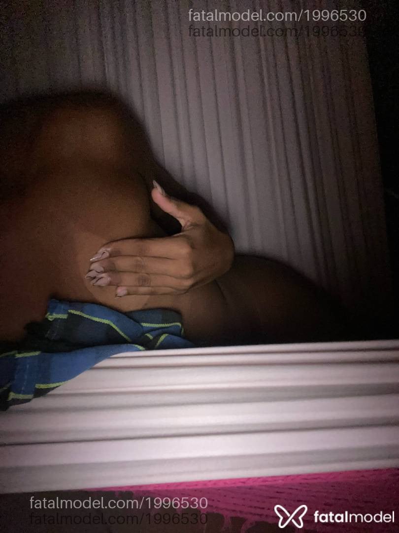 Acompanhante mulher trans morena (o) de olhos castanhos em Virtual - Alana Silva