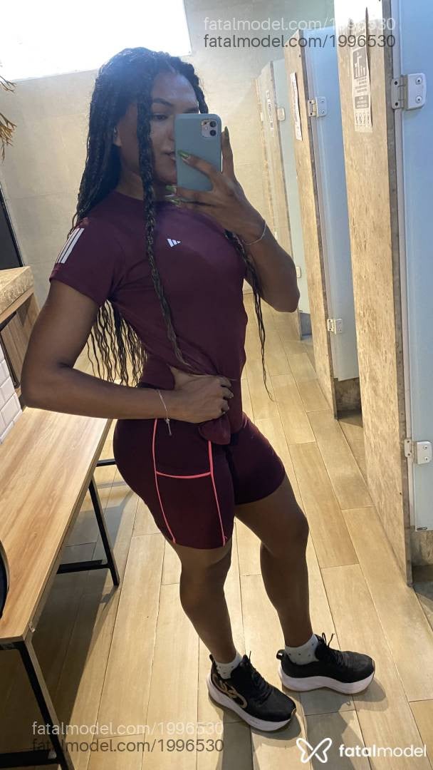 Acompanhante mulher trans morena (o) de olhos castanhos - Alana Silva