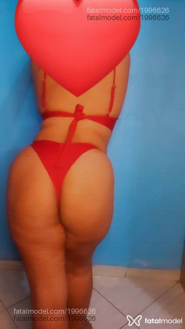 Acompanhante mulher morena (o) de olhos pretos - Aurora Diniz