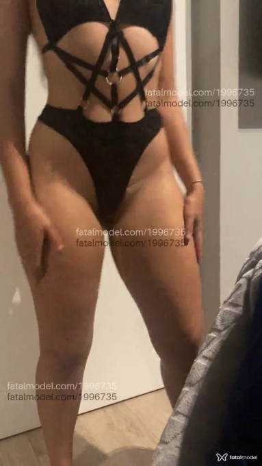 Acompanhante mulher com cabelo castanho de olhos castanhos - Jhen Acompanhante mulher com cabelo castanho de olhos castanhos - Jhen