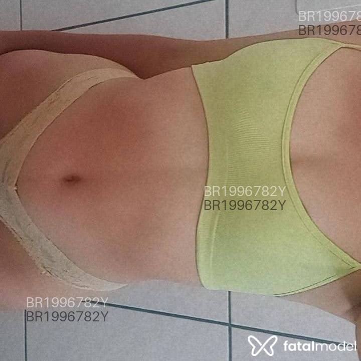 Acompanhante mulher ruiva (o) de olhos castanhos em Uberlândia - Vitória Castro