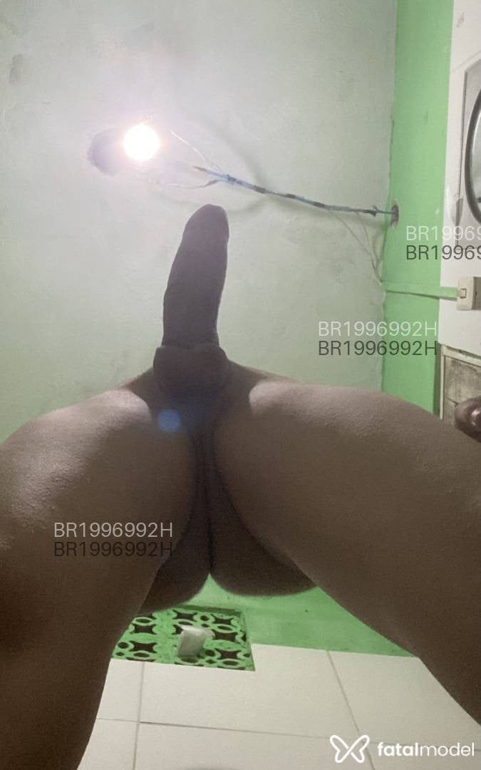 Acompanhante homem com cabelo castanho de olhos castanhos em Caruaru - André