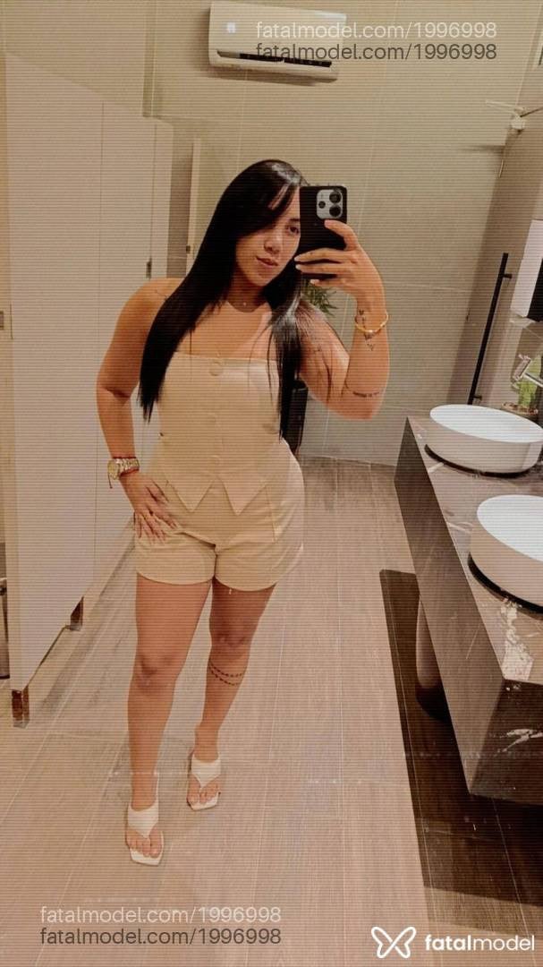 Acompanhante mulher com cabelo castanho de olhos pretos - Ray Pernambucana