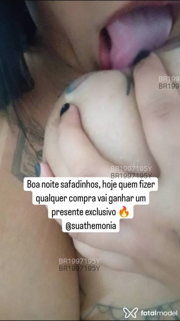 Acompanhante mulher morena (o) de olhos castanhos em Virtual - Themonia