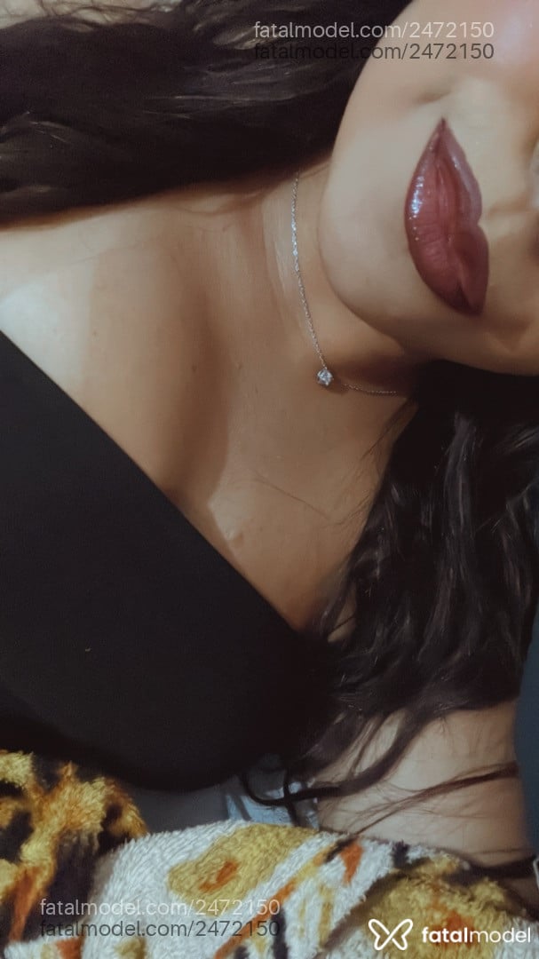 Acompanhante mulher com cabelo castanho de olhos castanhos - Layss