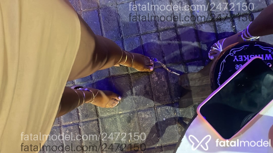 Acompanhante mulher com cabelo castanho de olhos castanhos - Layss