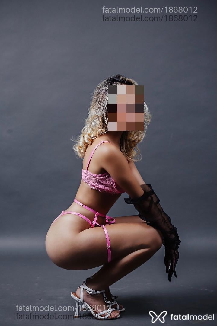Acompanhante mulher loira (o) de olhos castanhos em São Paulo - Hadassa