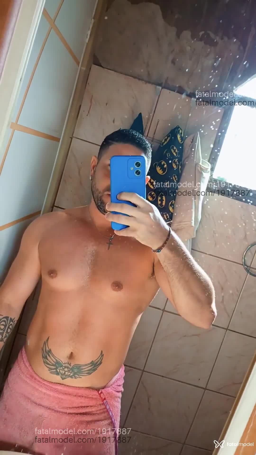 Acompanhante homem loira (o) de olhos azuis - Guilherme Acompanhante homem loira (o) de olhos azuis - Guilherme