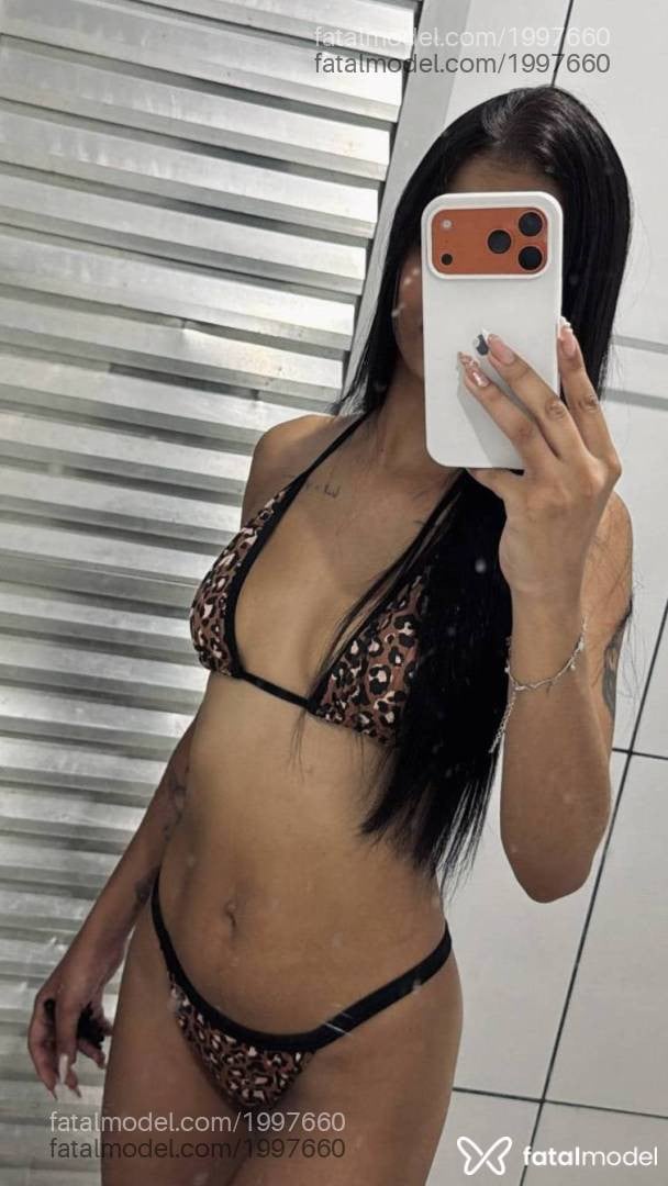 Acompanhante mulher morena (o) de olhos castanhos - Bruna Ferrari