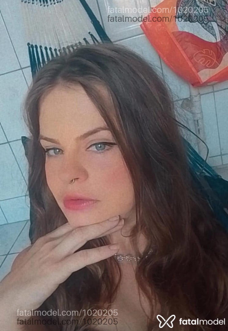 Acompanhante mulher loira (o) de olhos azuis em Serra Acompanhante mulher loira (o) de olhos azuis em Serra - Melissa