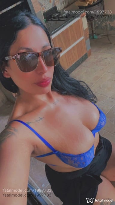 Acompanhante mulher com cabelo castanho de olhos castanhos em Ponta Grossa - Raissa