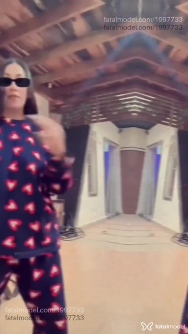 Acompanhante mulher com cabelo castanho de olhos castanhos em Ponta Grossa - Raissa
