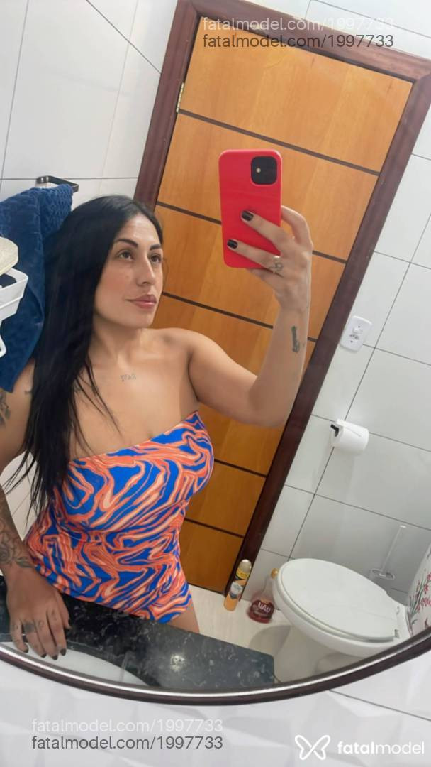 Acompanhante mulher com cabelo castanho de olhos castanhos em Ponta Grossa - Raissa