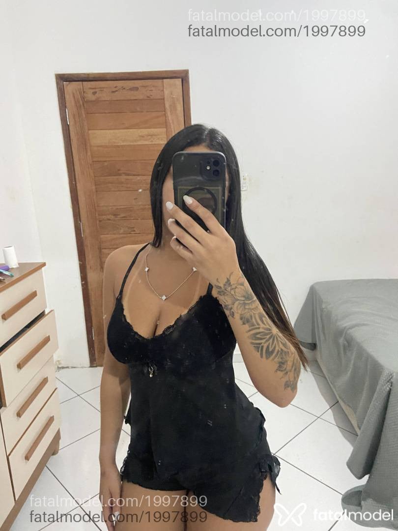 Acompanhante mulher com cabelo castanho de olhos castanhos em São Mateus - Jade Moura