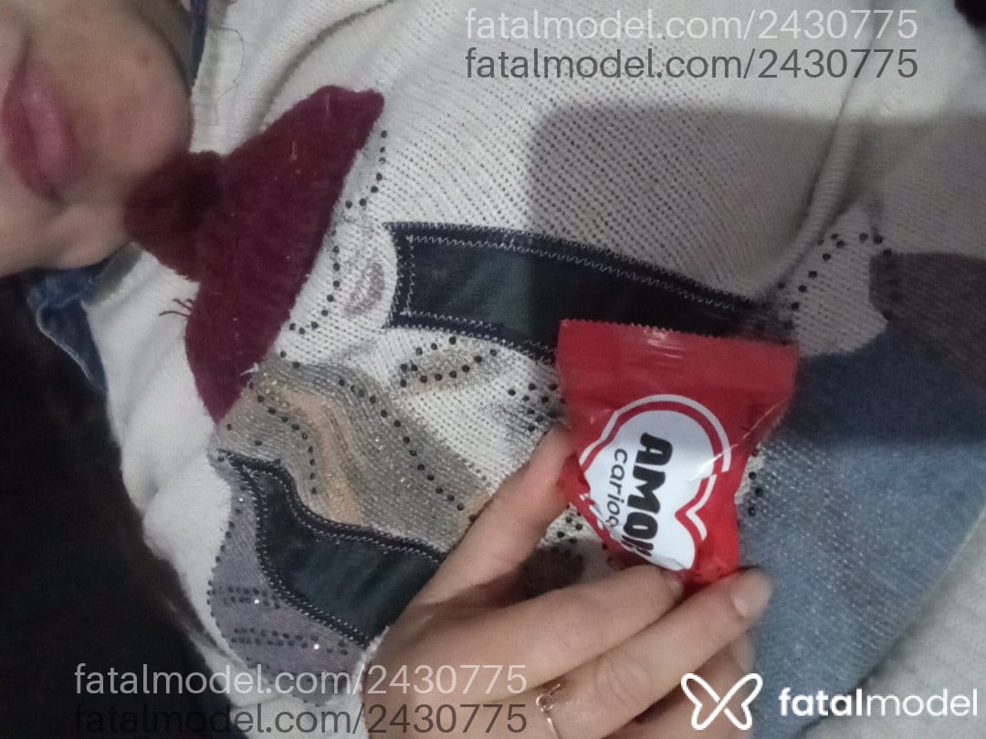 Acompanhante mulher com cabelo castanho de olhos pretos em Três Passos Acompanhante mulher com cabelo castanho de olhos pretos em Três Passos - Mmmmmm