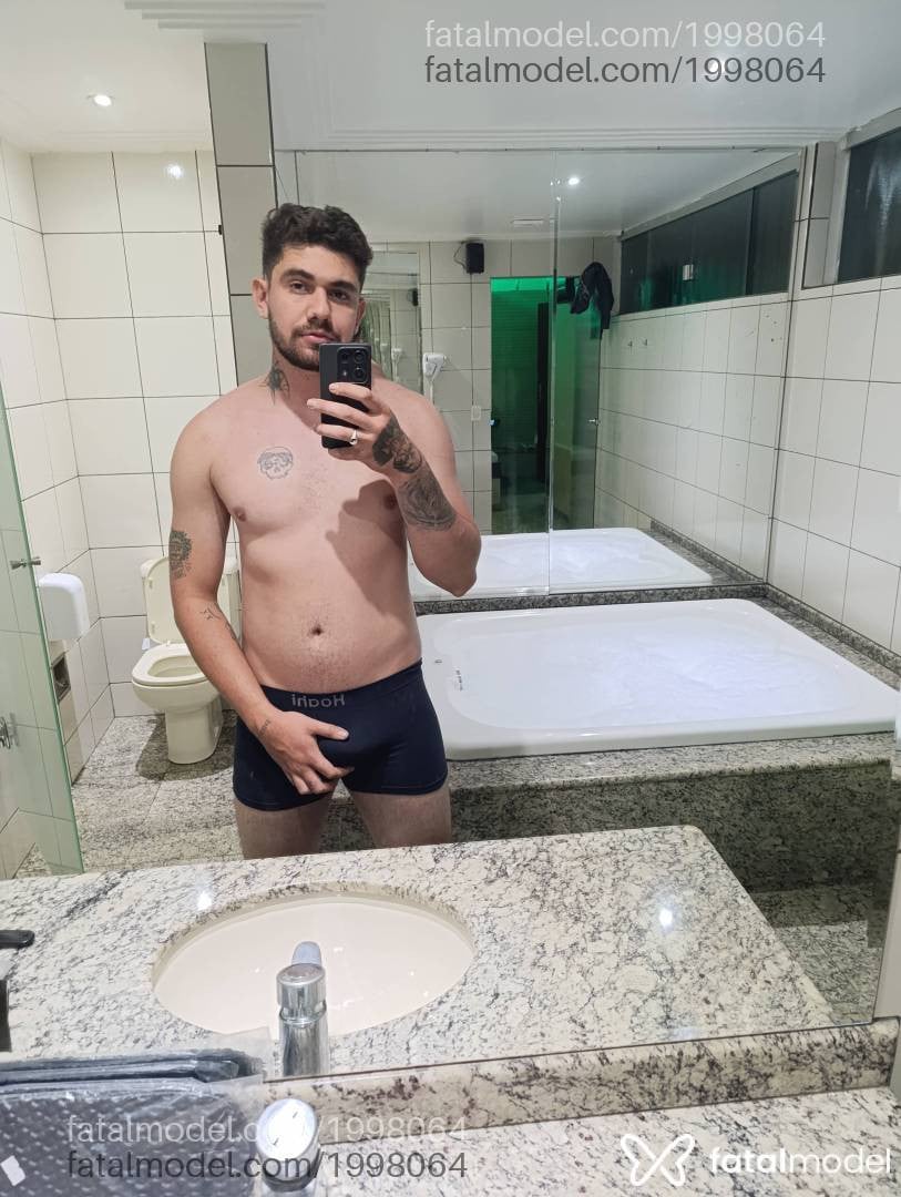 Acompanhante homem com cabelo castanho de olhos castanhos em Anápolis - Herculesdotadao