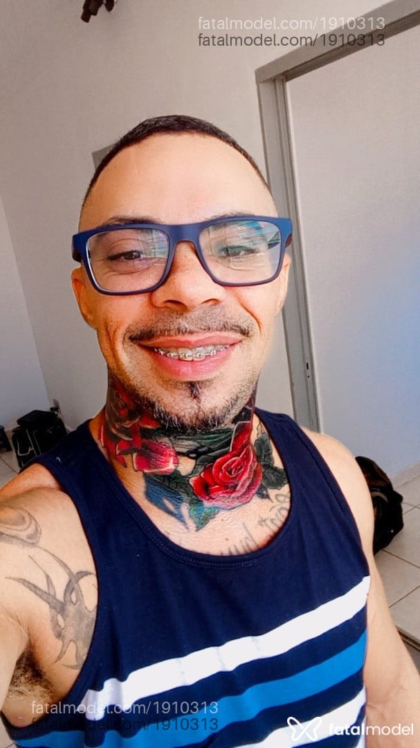 Acompanhante homem morena (o) de olhos castanhos em Ribeirão Preto - Renatão
