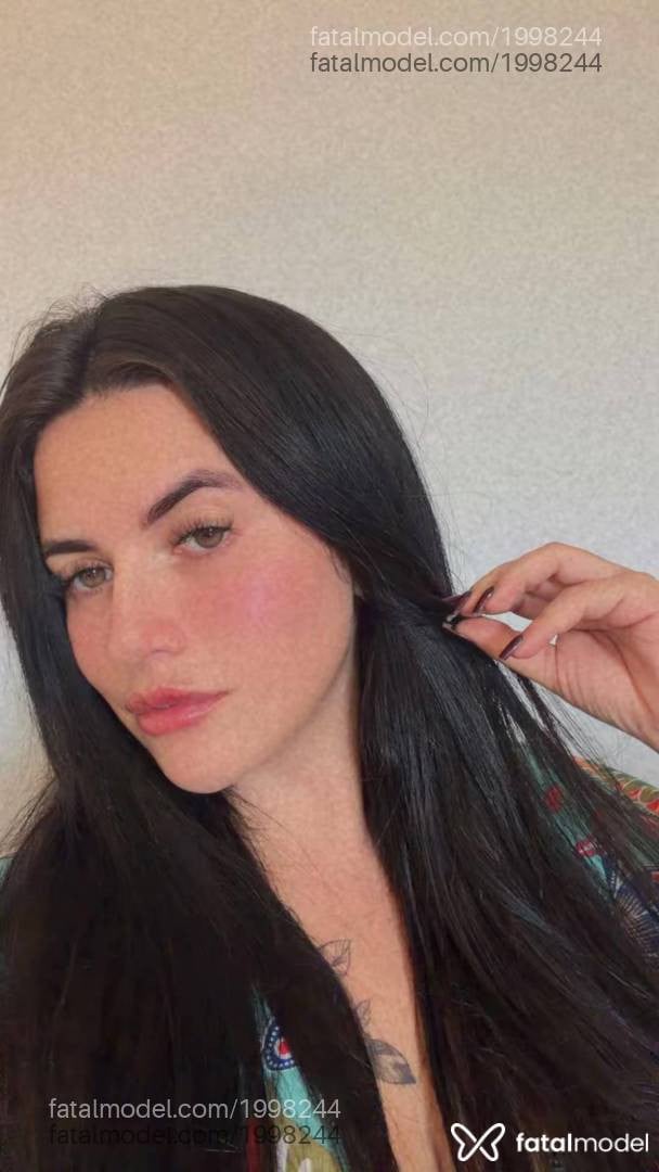 Acompanhante mulher morena (o) de olhos mel - Nath Andrade